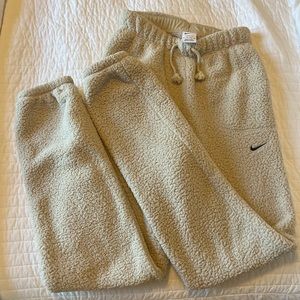 Nike Sherpa Sweatpants